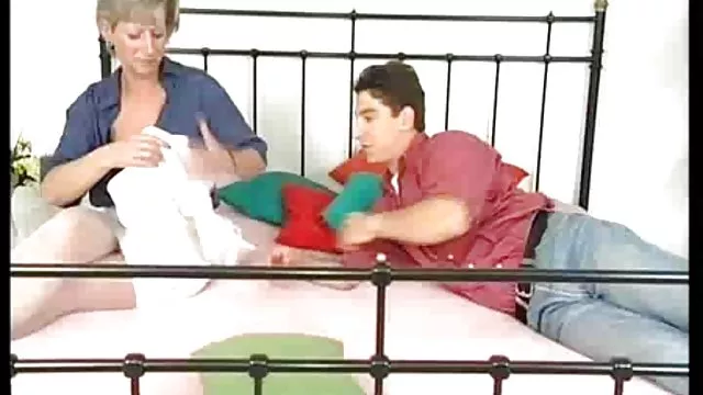 Bedava porno hiçbir kayıt Masaj MİLF büyük cep pono indir göğüsleri var