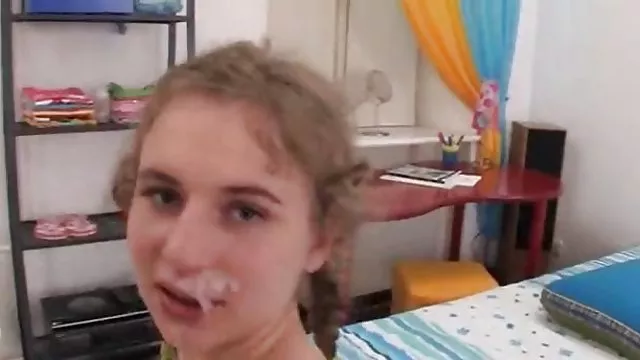 Bedava porno hiçbir kayıt Dövmeli ve bedva porna ıslak kedi