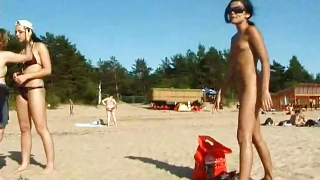 Bedava porno hiçbir kayıt Gerçek Olamayacak Kadar İyi (1984) ponro izle bedava